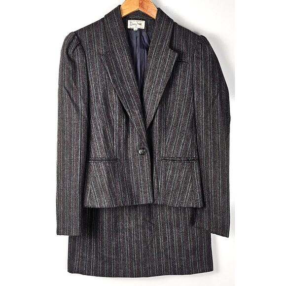 Donnybrook vintage wool suit womens suit sz 9/10 grey pinstripe blazer and skirt - Picture 1 of 11